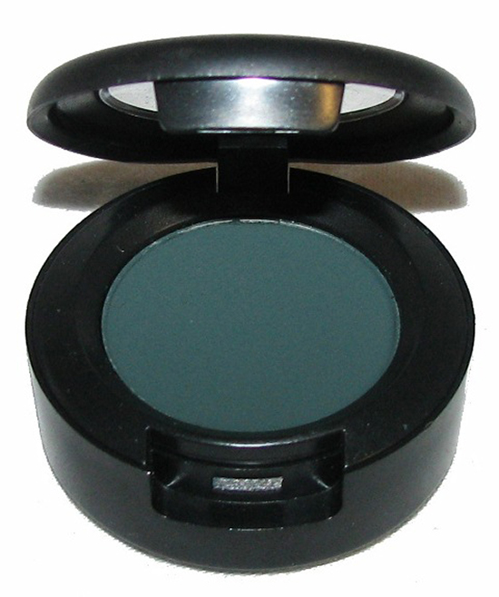 Linda:Sombra MAC Bottle Green