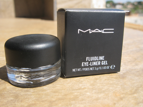 Delineador MAC Fluidline